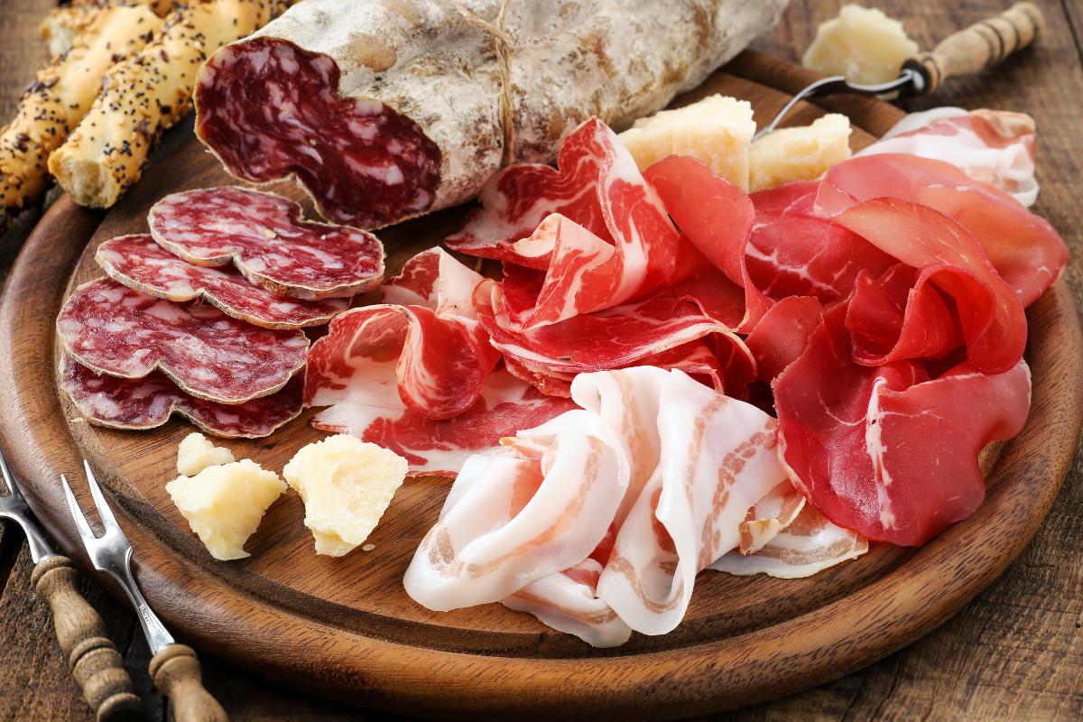 salumi, cibi processati, salute carni lavorate, gli affettati fanno bene, salute affettati